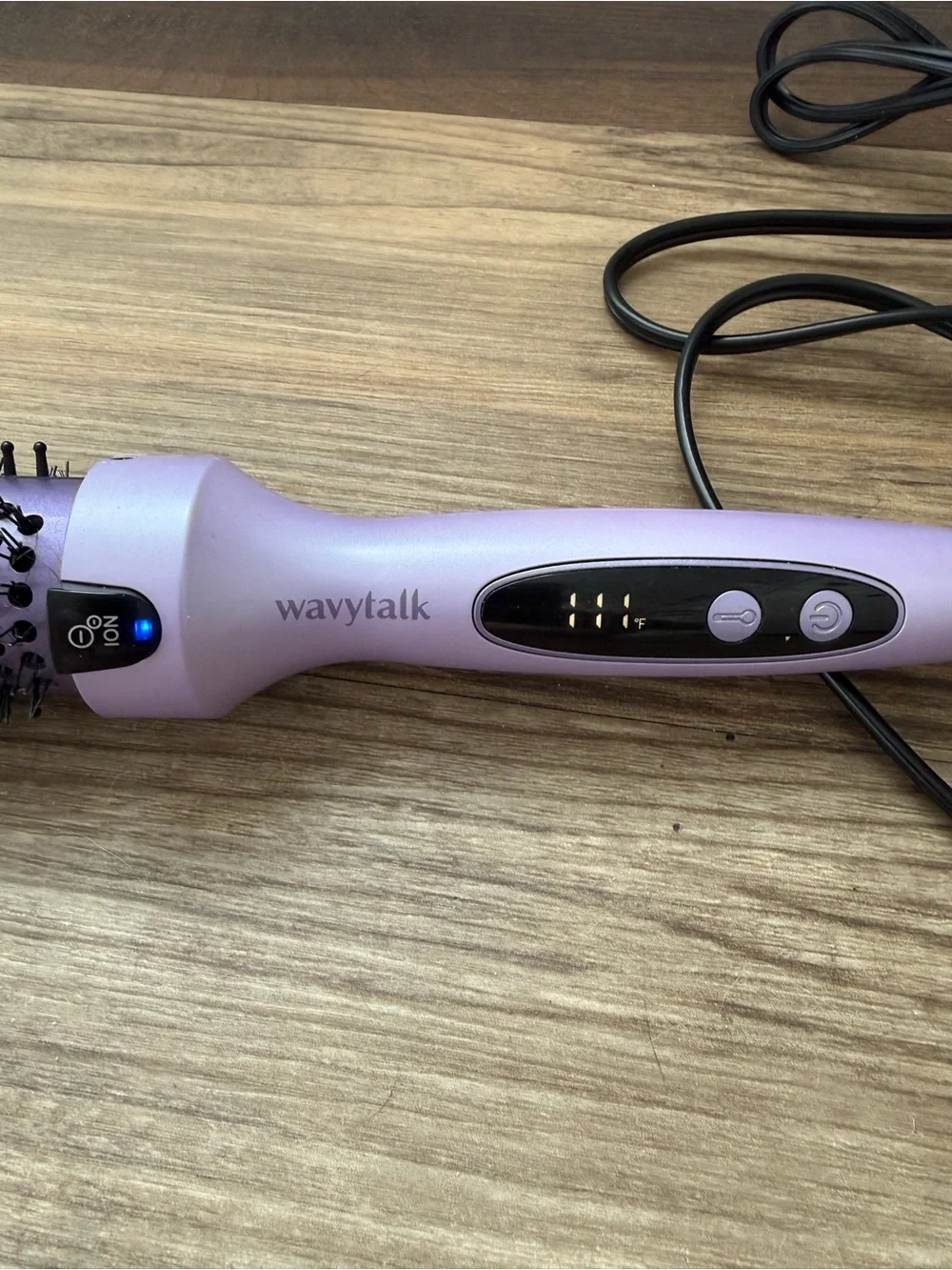 WavyTalk Curling Iron in Lilac - Picture 2 of 3
